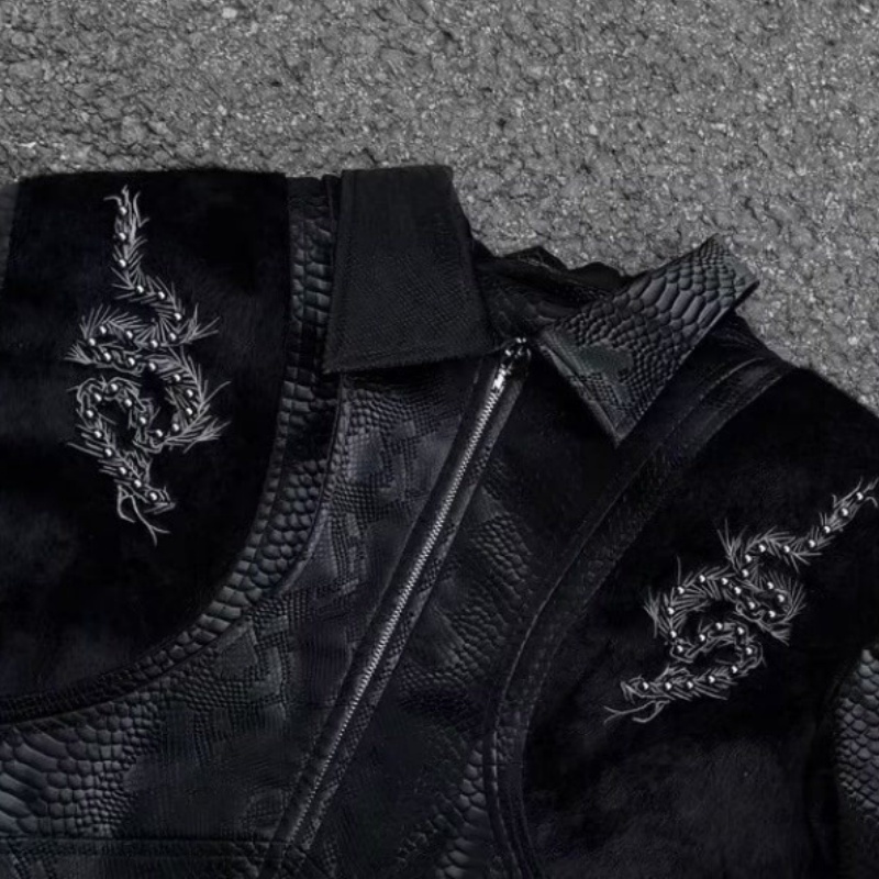 Heren jas met zwarte slangmoti - Embroidery Jacket recensie en prijs