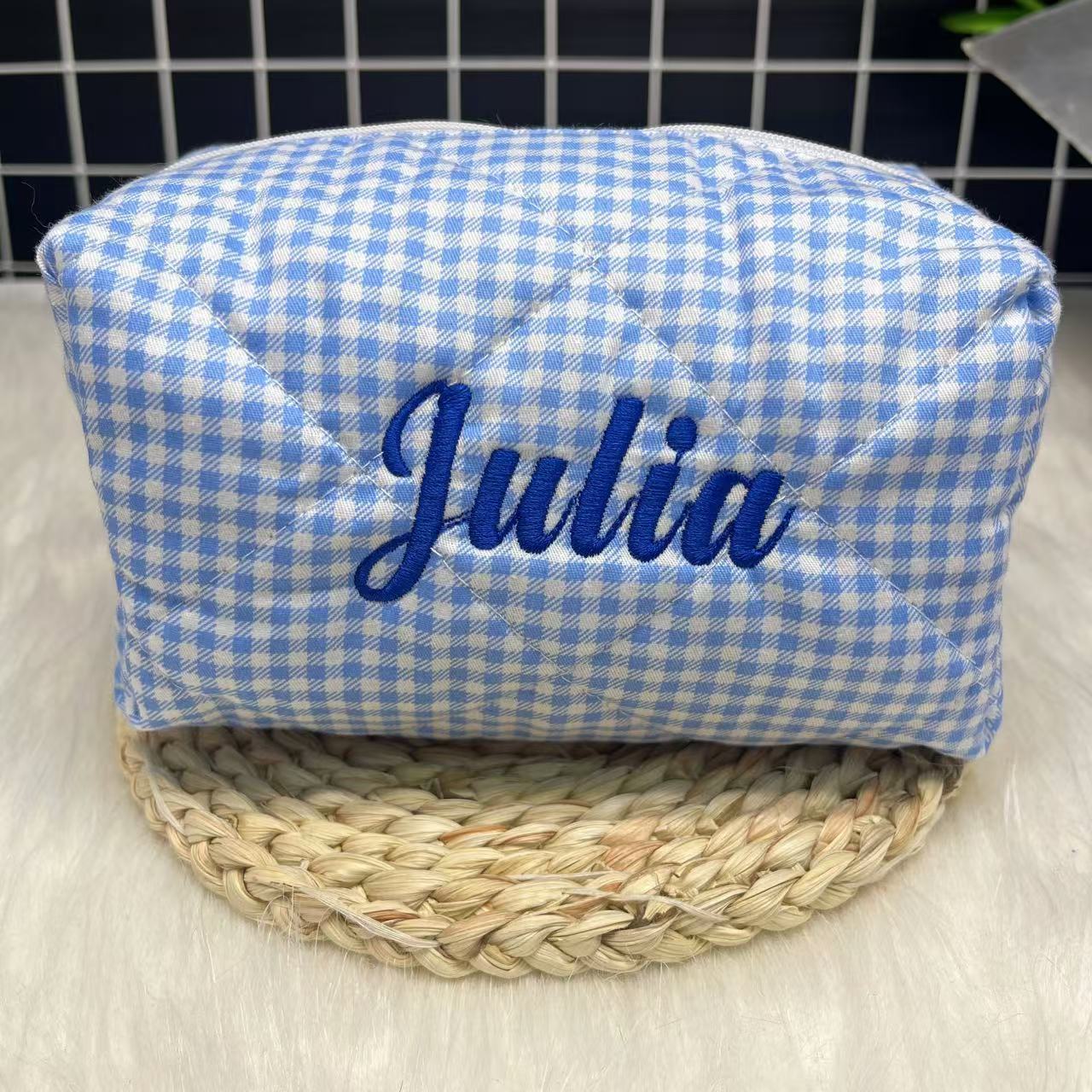 Gestreepte make-uptas met grot - Embroidery Name recensie en prijs